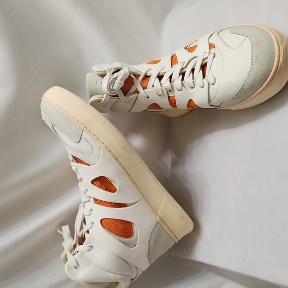 Alexander McQueen X Puma Hightop White and Orange Sneakers (M Size 10) - Picture 6 of 16